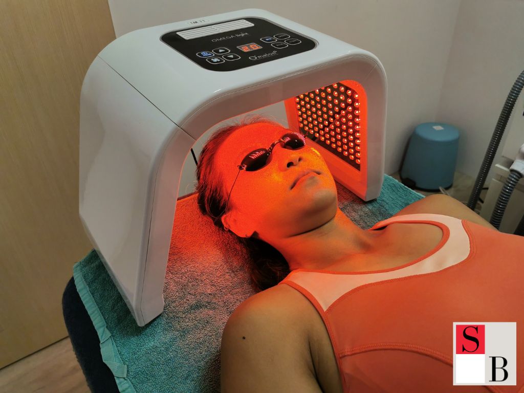 Advanced LED Skin Rejuvenation: Wellaholic’s Professional Approach