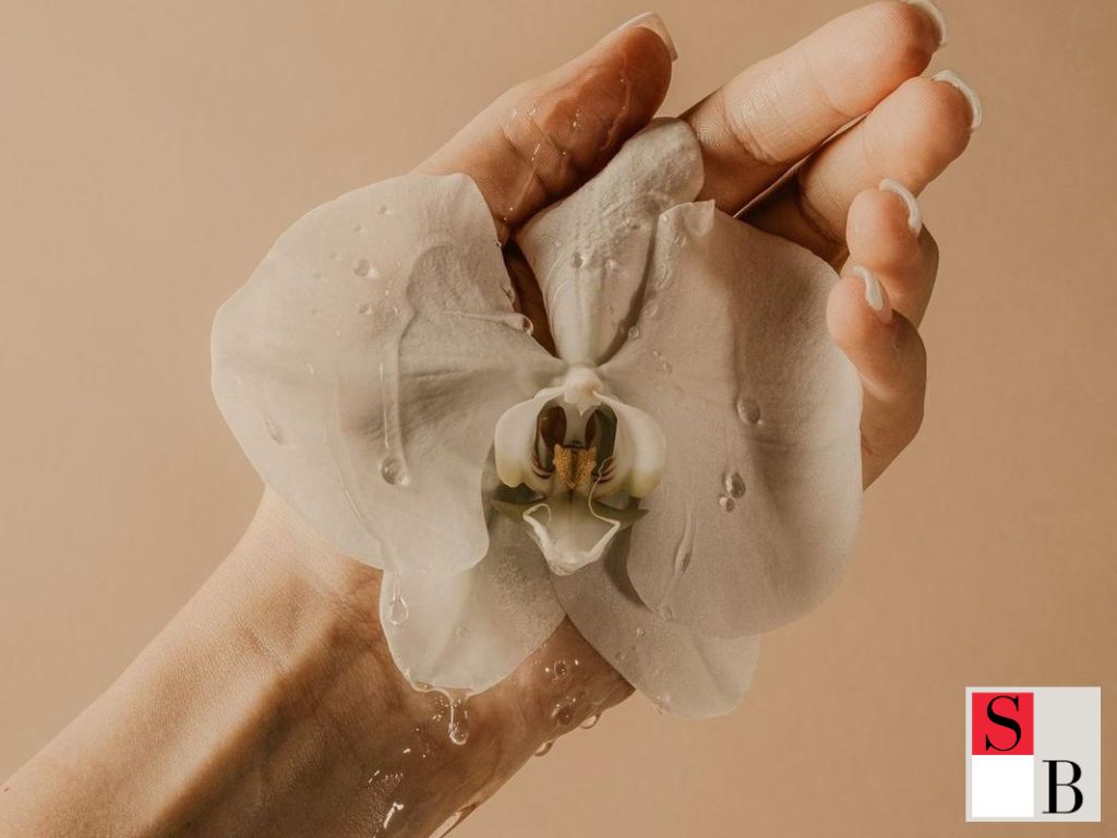 Practical Intimate Care Tips for Singapore’s Tropical Climate