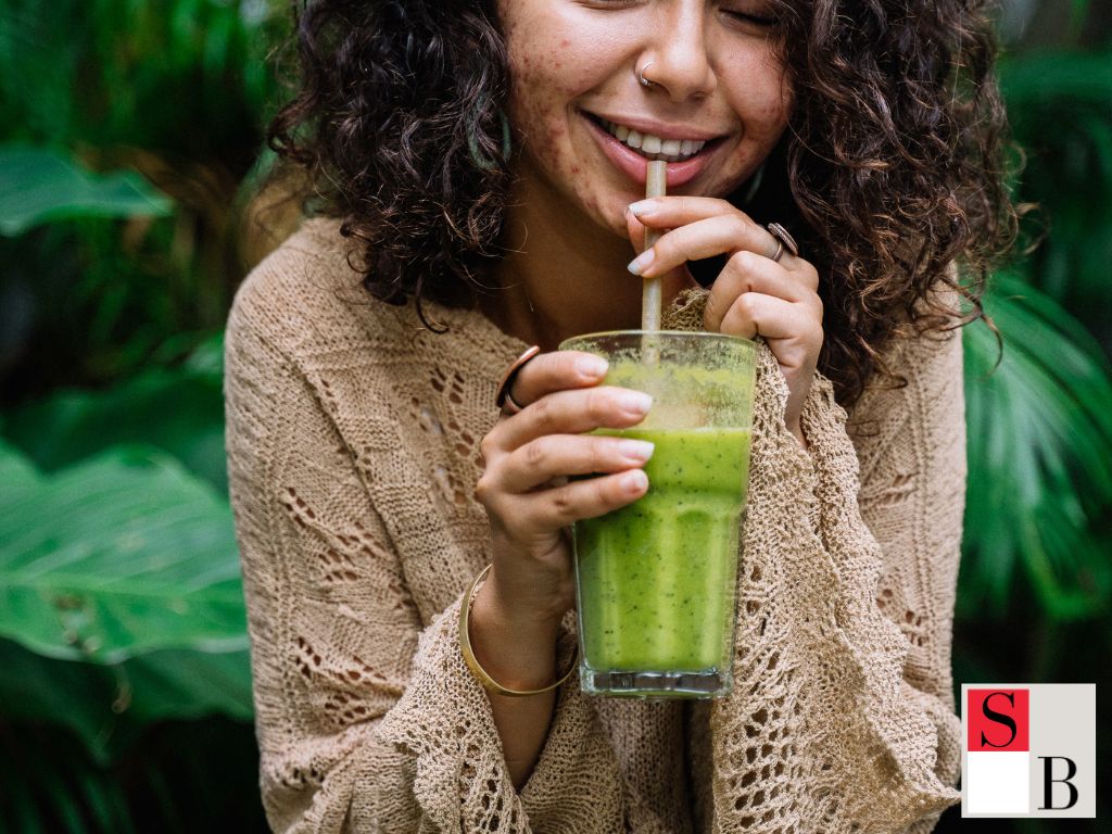 Blending the Perfect Beauty Smoothie for Singapore's Tropical Climate