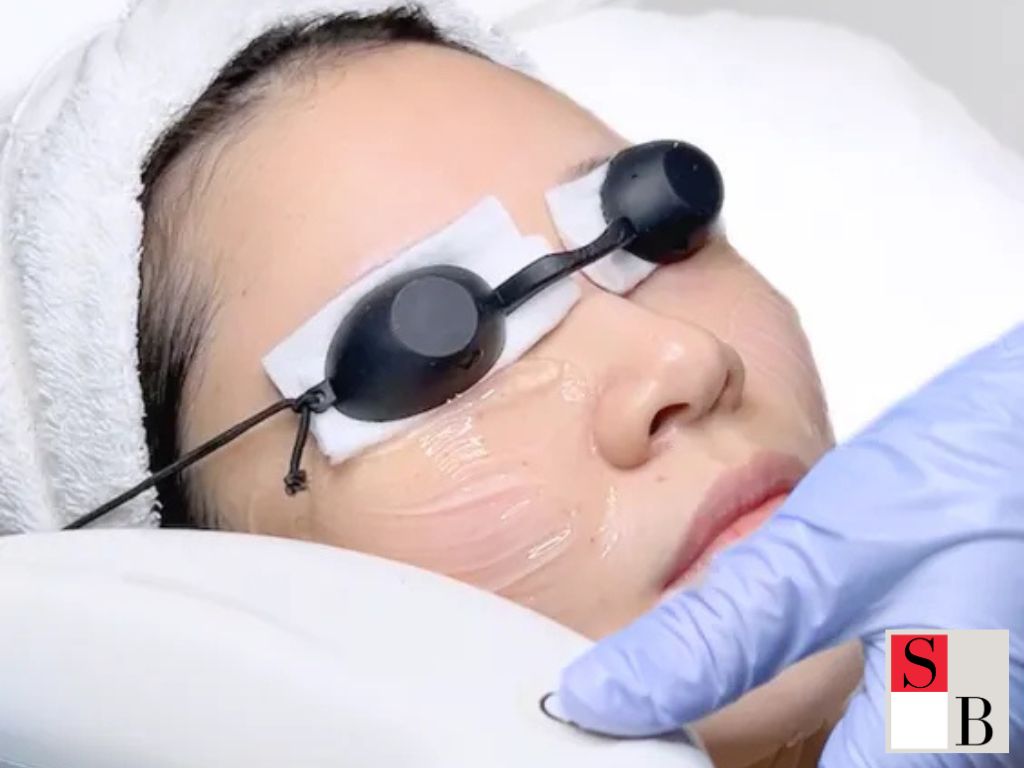 Professional Solutions for Hormonal Skin with Wellaholic