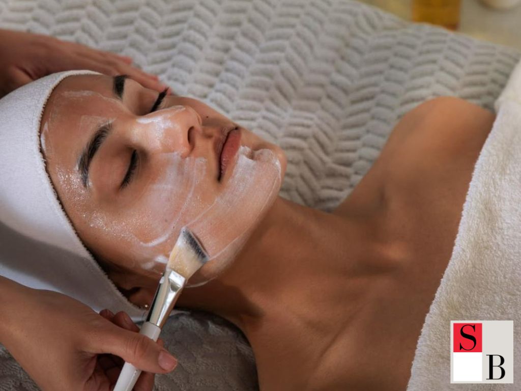 Benefits of FirmTox vs Traditional Botox for Asian Skin