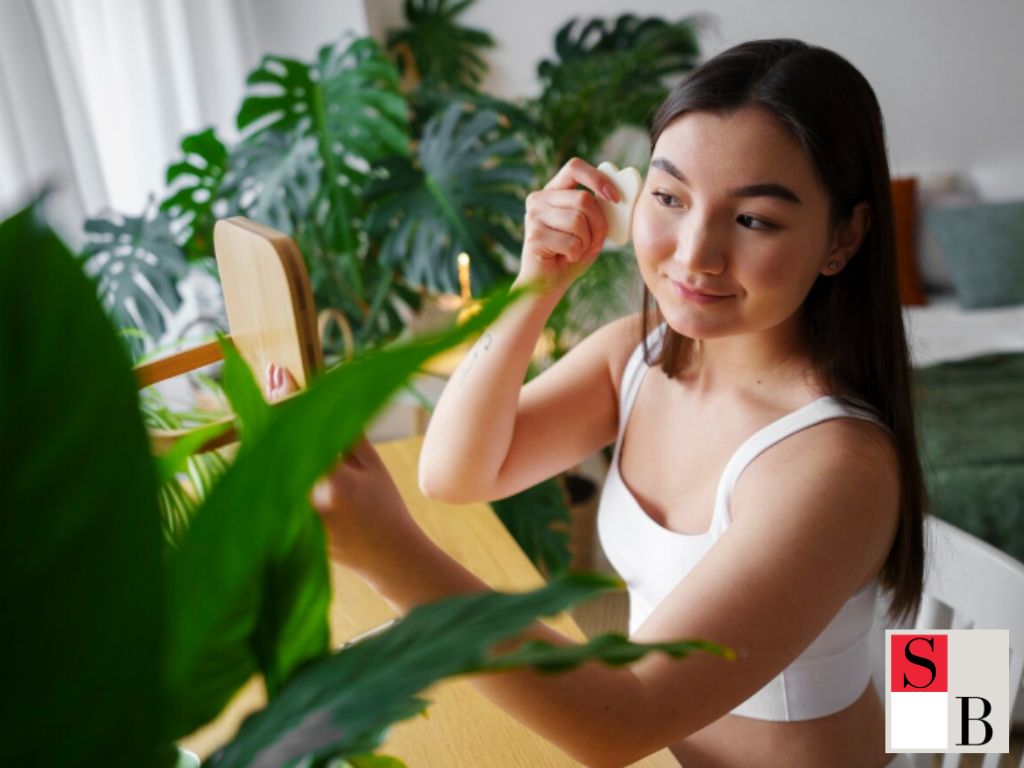 How to Use Retinol Safely in Singapore’s Climate