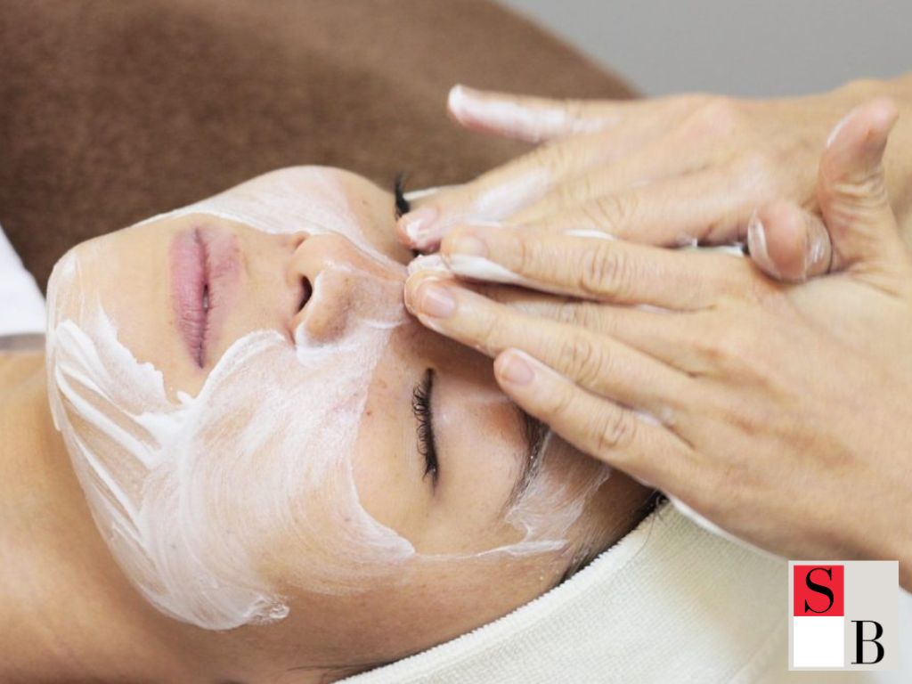 How Smart Shoppers Choose the Best Facial Treatments in Singapore